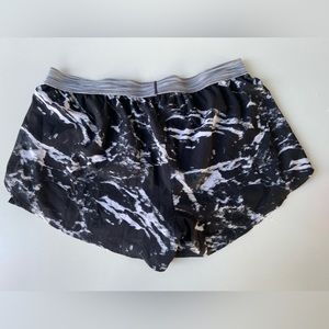 Avia Women’s Black and White Lined Running Shorts Size XL